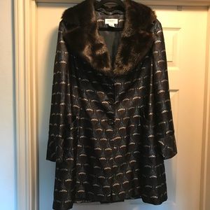 Nine West jacket with removable faux fur collar